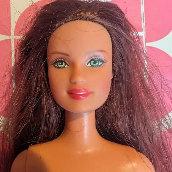 DONATE SOON Teresa Barbie Cut 'n Style Doll 2002 Mattel 56893 - Picture 3 of 7
